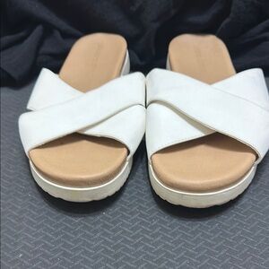 White Sandals with Crisscross Straps and Slip-On Design